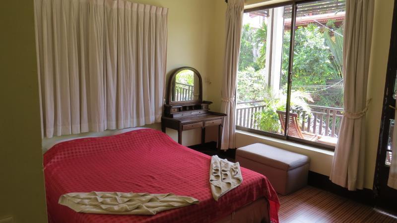 Goldie Guesthouse Phnom Penh Bagian luar foto