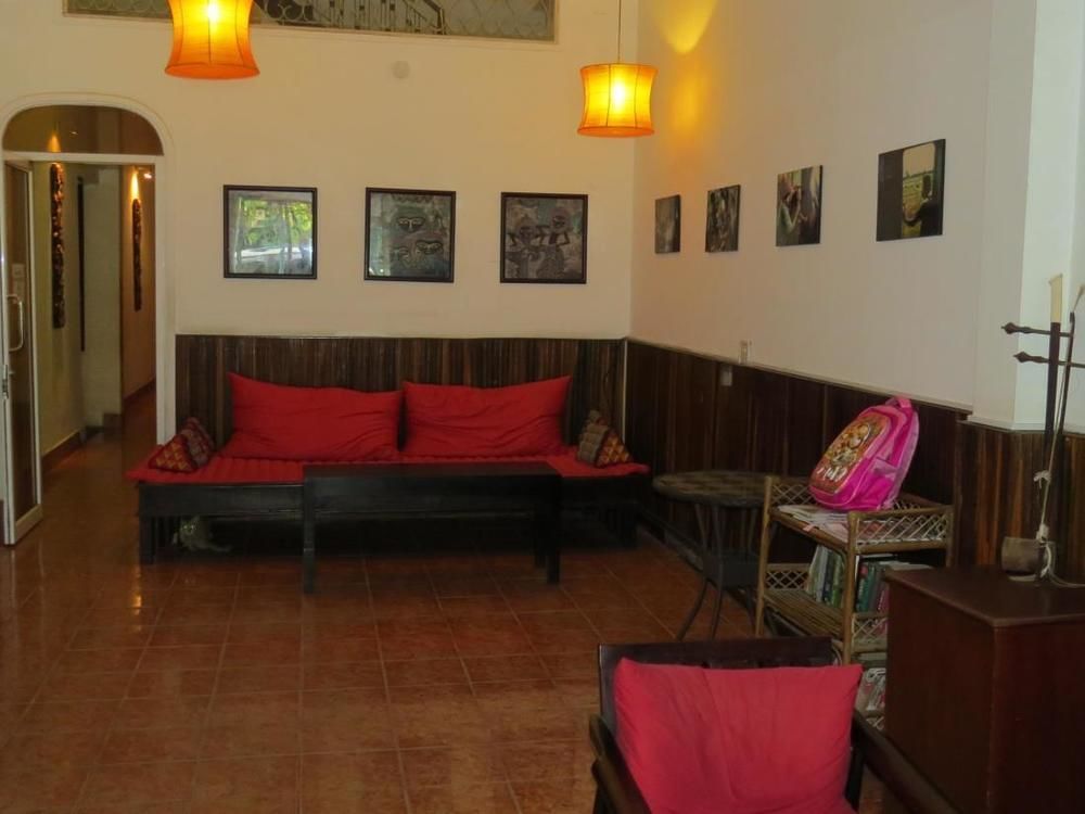Goldie Guesthouse Phnom Penh Bagian luar foto