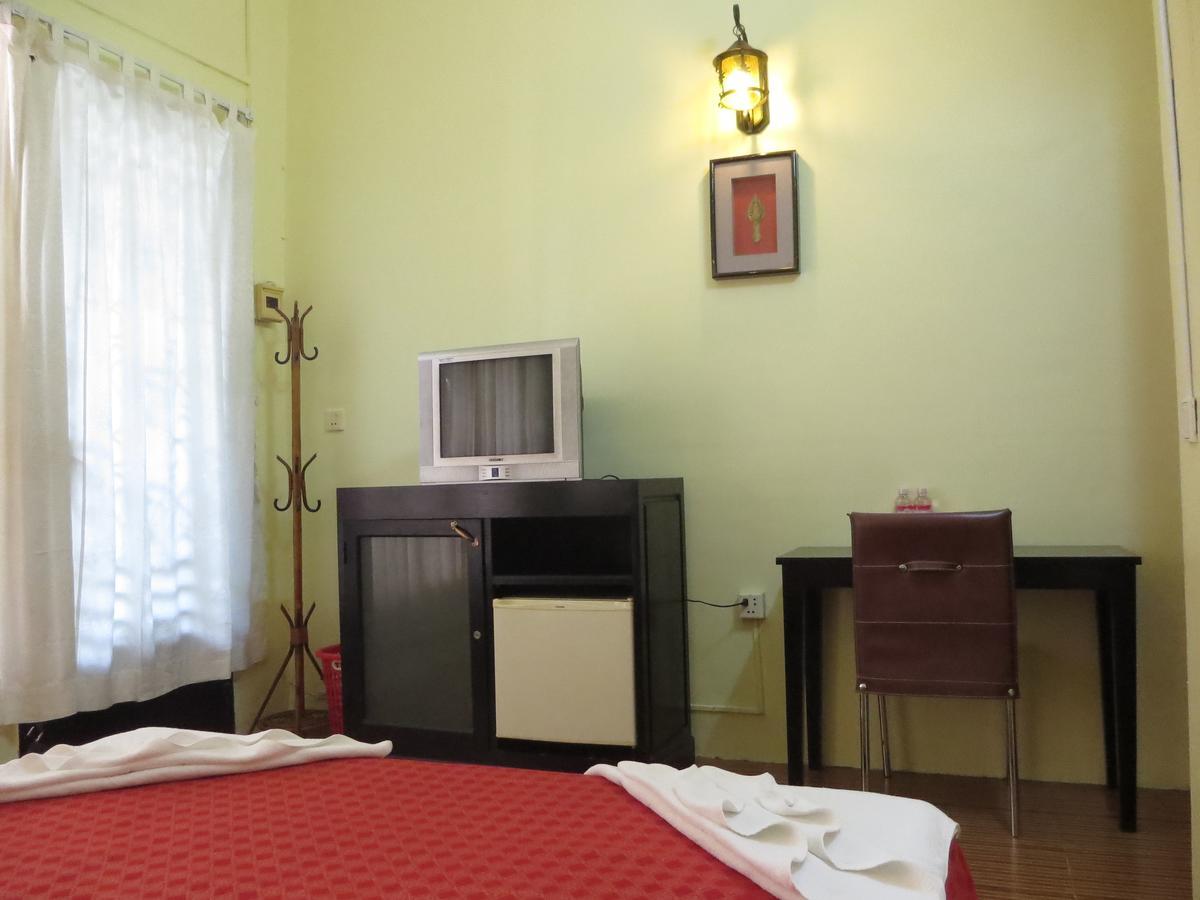 Goldie Guesthouse Phnom Penh Bagian luar foto