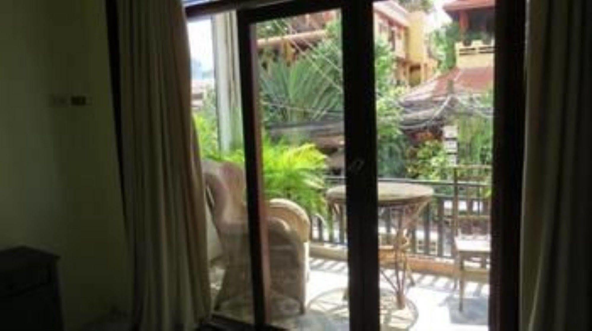 Goldie Guesthouse Phnom Penh Bagian luar foto