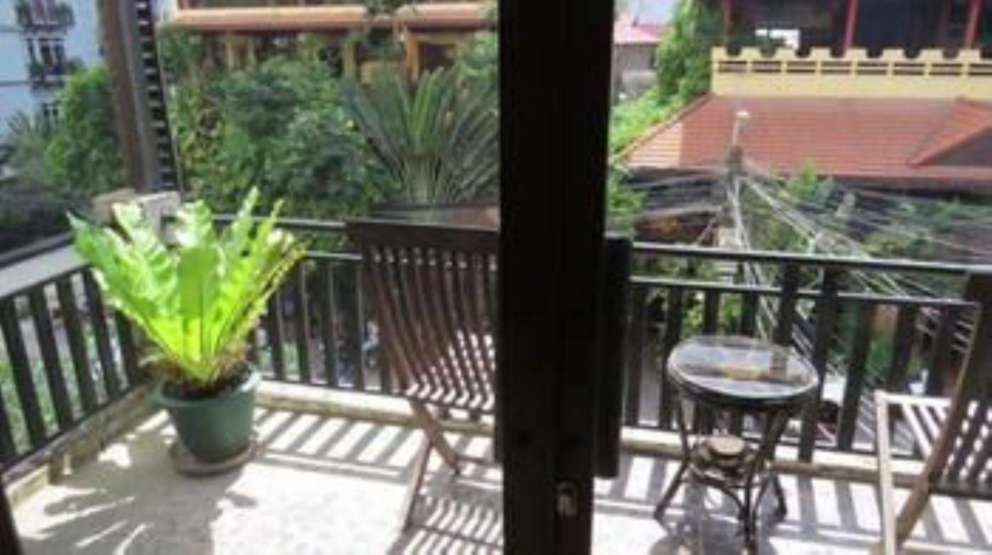 Goldie Guesthouse Phnom Penh Bagian luar foto